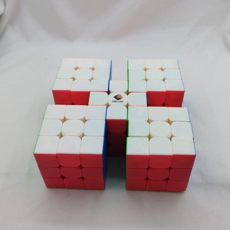 (image for) CubeTwist 5‑Connected Bridge‑Linked Siamese 3x3 Cube, Restricted Rotation High‑Difficulty Twisty Puzzle