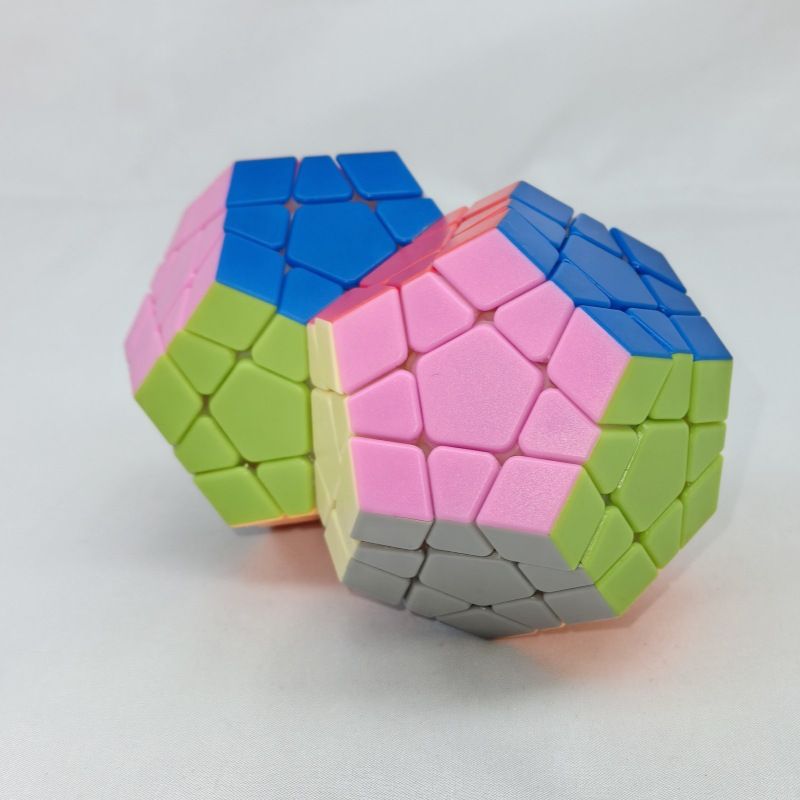 (image for) CubeTwist Siamese Megaminx Cube 2-Body 3-Body Symmetric Color Connected Dodecahedron Puzzle Toy