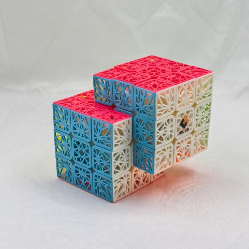 (image for) CubeTwist 2‑in‑8 Hollow Surface Conjoined 3x3 Siamese Cube Rotation‑Limited Puzzle