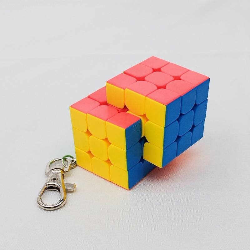 (image for) CubeTwist Mini 2‑Link‑8 Siamese Cube, 30mm Restricted‑Rotation Connected 3x3 Puzzle with Keychain