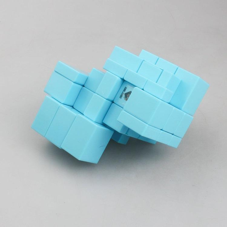 (image for) CubeTwist Layer‑Stack No.2 Mirror Siamese Cube
