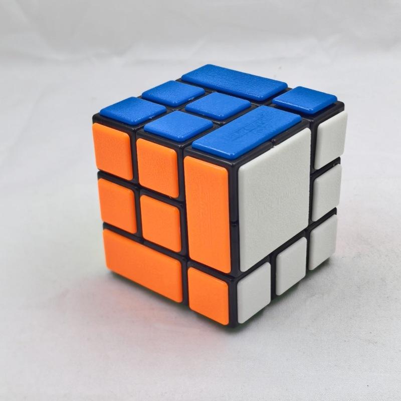 (image for) CubeTwist Puppet No.3 Bandaged 3x3 Cube, Interlocking Mod Twisty Puzzle with Restricted Rotation