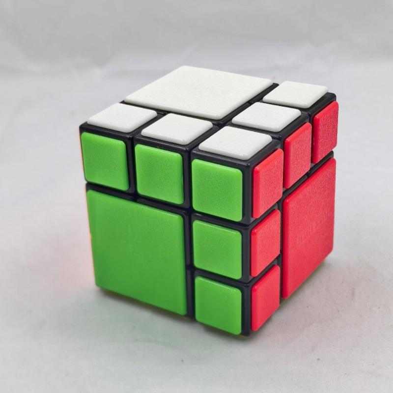 (image for) CubeTwist Puppet No.3 Bandaged 3x3 Cube, Interlocking Mod Twisty Puzzle with Restricted Rotation