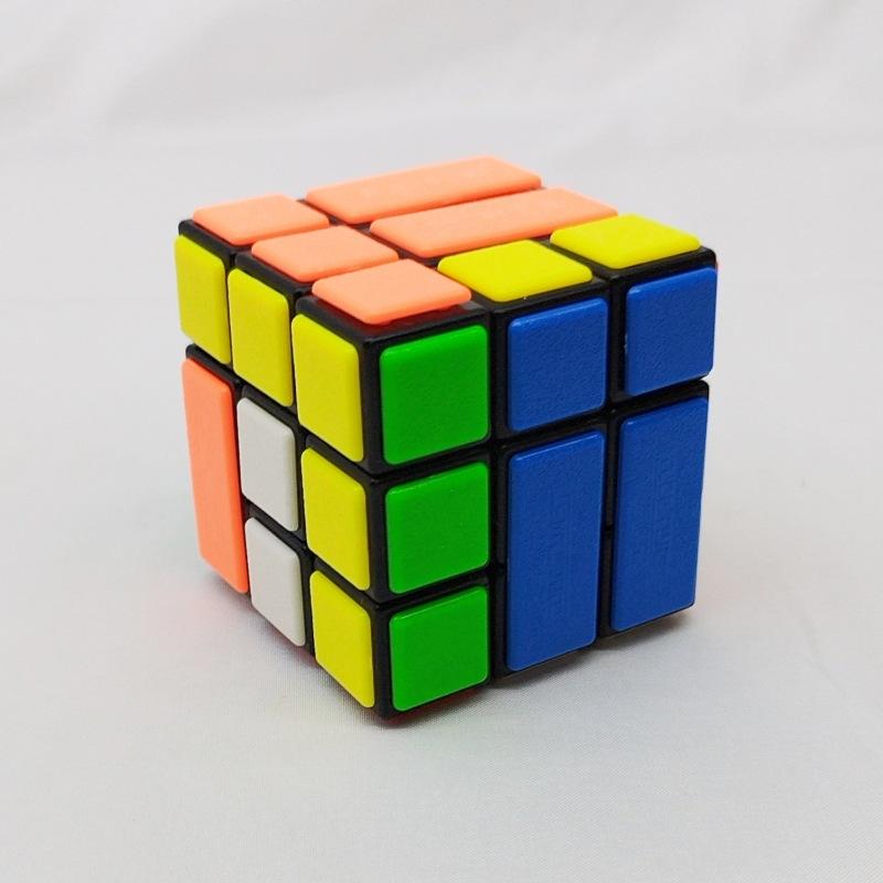(image for) CubeTwist i‑Cube Bandaged 3x3 Cube, Pin‑Insert Version Rotation‑Limited Puzzle