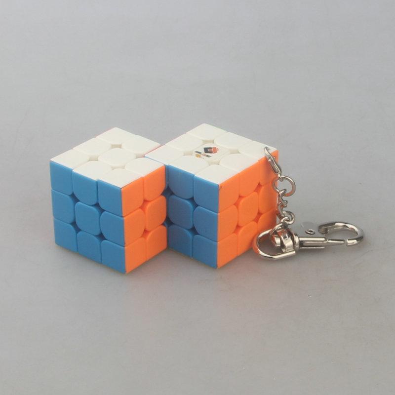 (image for) CubeTwist Mini Connected Siamese Cube 3.0cm, 2‑in‑3 / 2‑in‑6 with Keychain, Restricted Rotation Puzzle