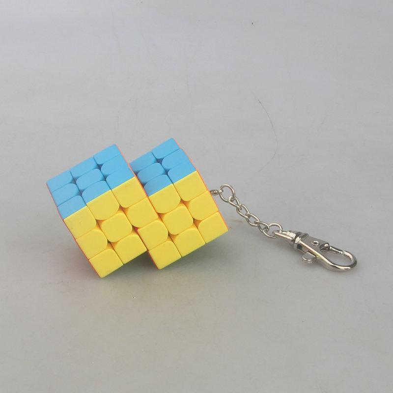 (image for) CubeTwist Mini Connected Siamese Cube 3.0cm, 2‑in‑3 / 2‑in‑6 with Keychain, Restricted Rotation Puzzle