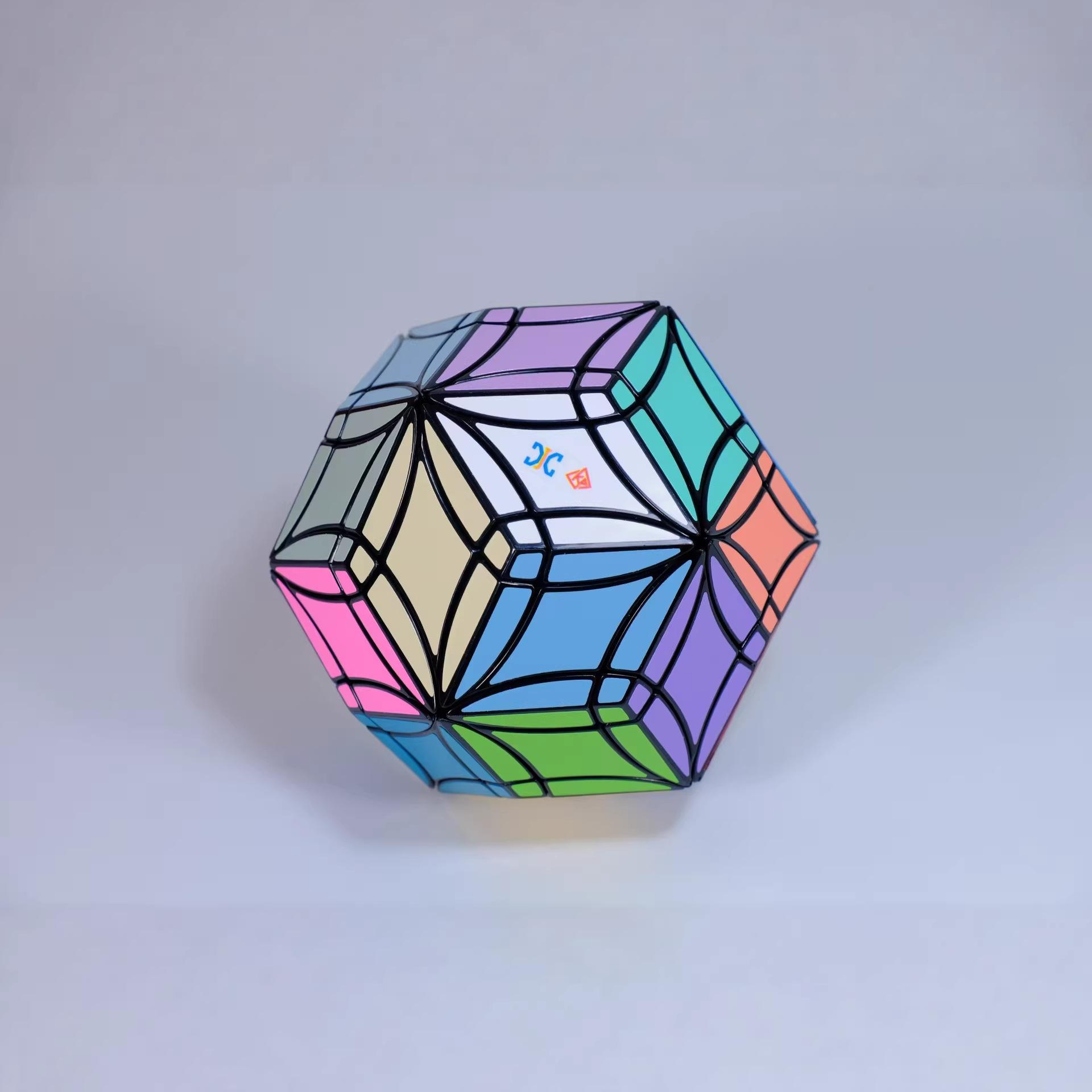 (image for) XinJi CurFaTRhoTri & CurFaTRhoTri Plus Rhombic Triacontahedron Puzzle Cube