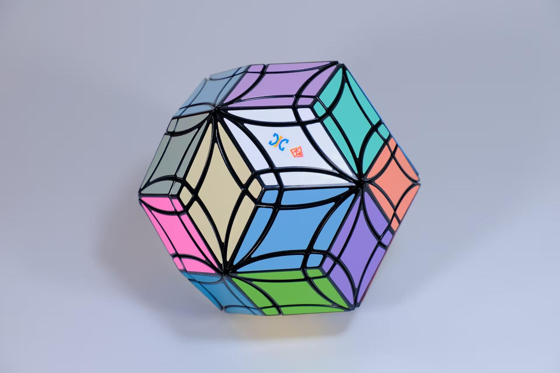 (image for) XinJi CurFaTRhoTri & CurFaTRhoTri Plus Rhombic Triacontahedron Puzzle Cube