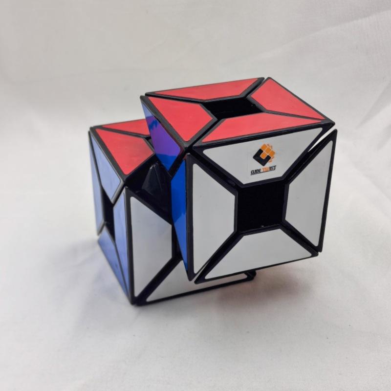 (image for) CubeTwist Void Edge 2‑in‑8 Siamese 3x3 Rotation‑Limited Hollow Puzzle Cube