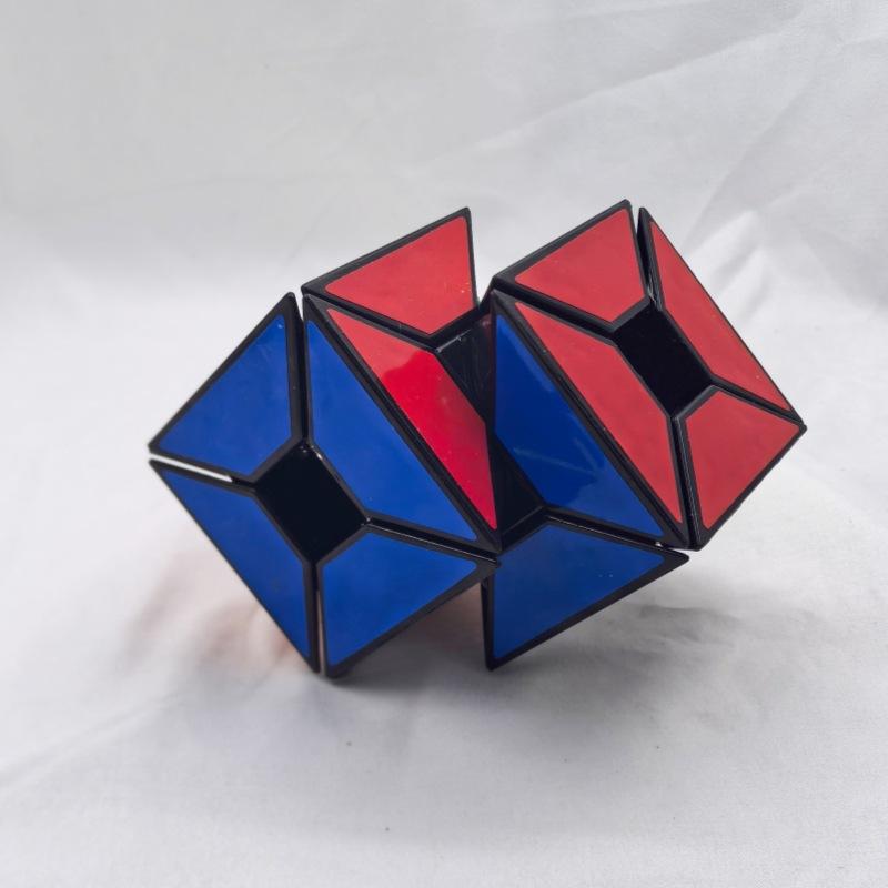 (image for) CubeTwist Void Edge 2‑in‑8 Siamese 3x3 Rotation‑Limited Hollow Puzzle Cube