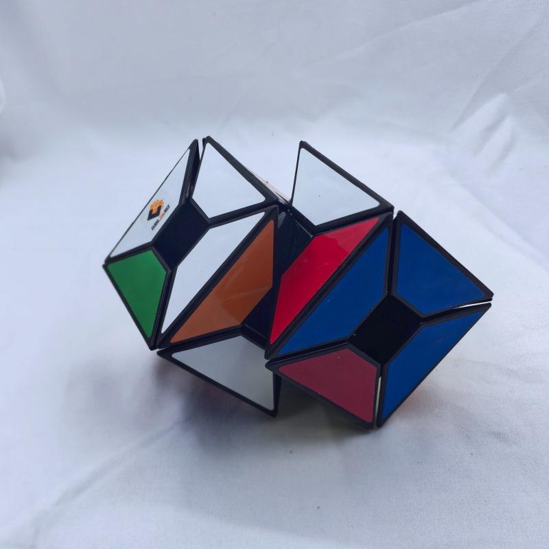 (image for) CubeTwist Void Edge 2‑in‑8 Siamese 3x3 Rotation‑Limited Hollow Puzzle Cube