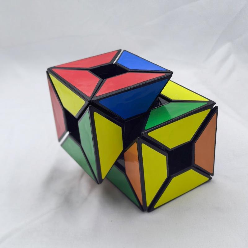 (image for) CubeTwist Void Edge 2‑in‑8 Siamese 3x3 Rotation‑Limited Hollow Puzzle Cube