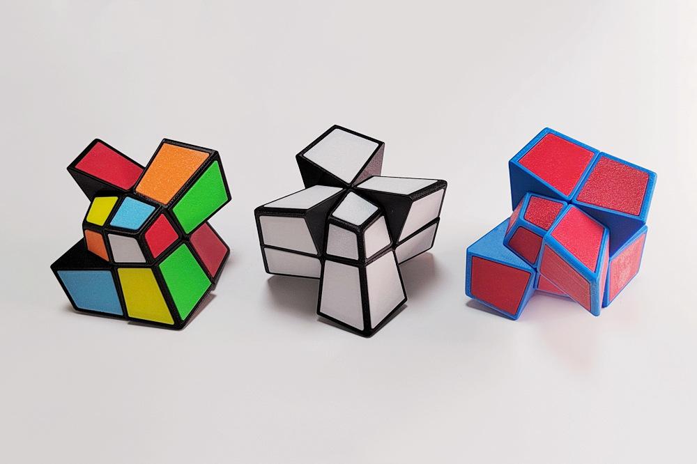 (image for) 3D Squished 2x2 Cube